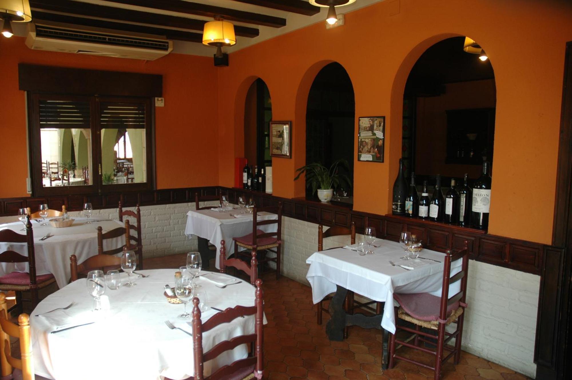 Hotel Restaurant El Bosc Баньерес-дель-Пенедес Экстерьер фото