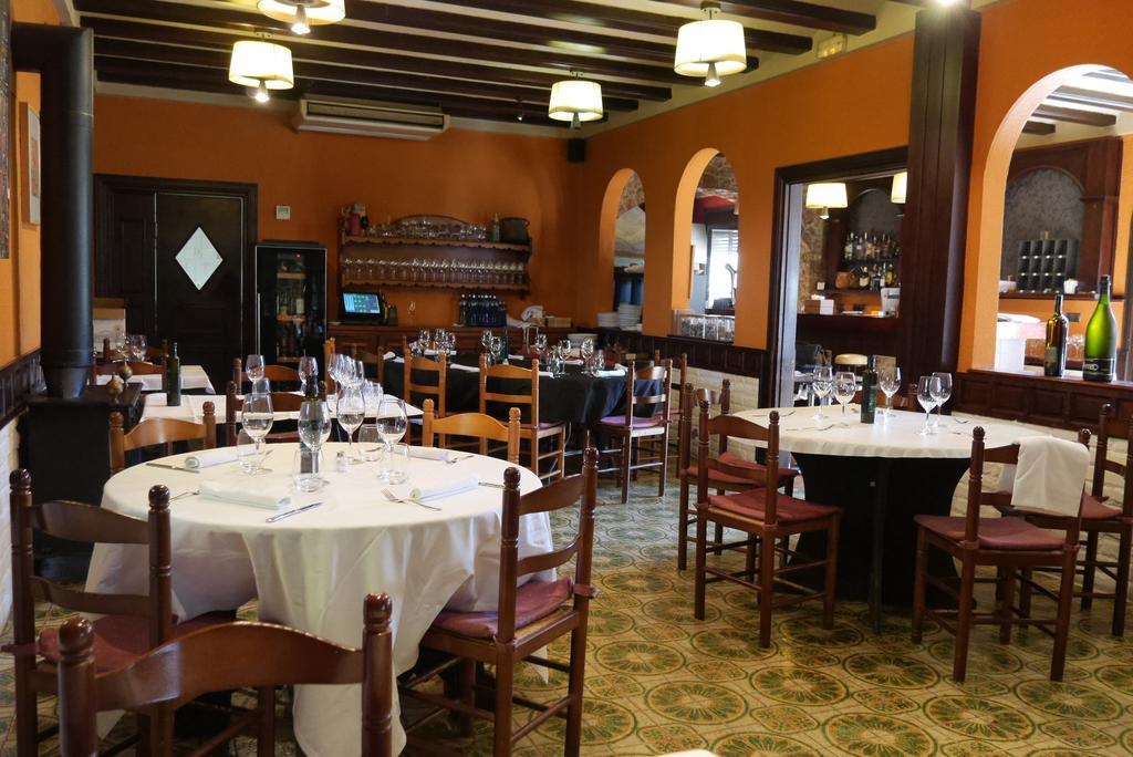 Hotel Restaurant El Bosc Баньерес-дель-Пенедес Экстерьер фото