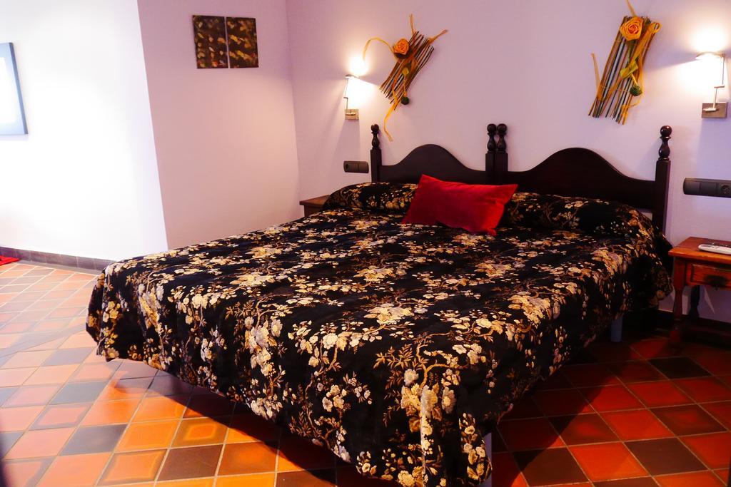 Hotel Restaurant El Bosc Баньерес-дель-Пенедес Экстерьер фото